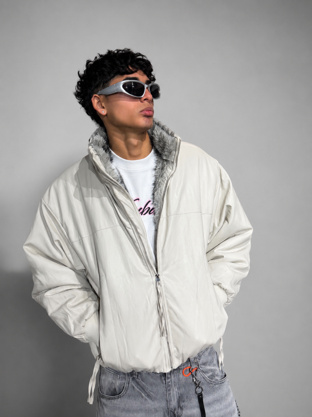WINTER WHITE